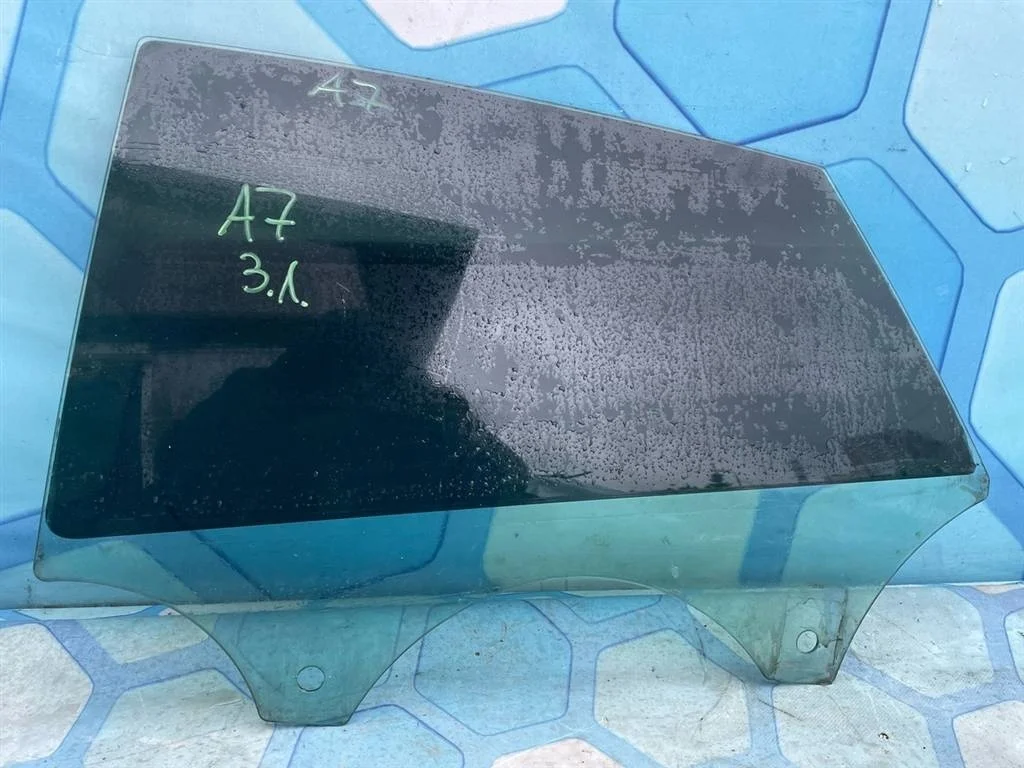 Стекло двери задней левой Audi A7 2014