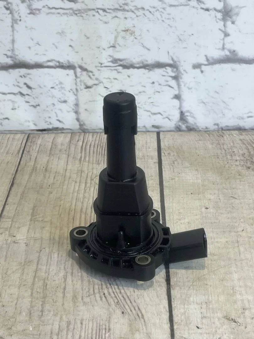 Датчик уровня масла Audi A5 2014 S5