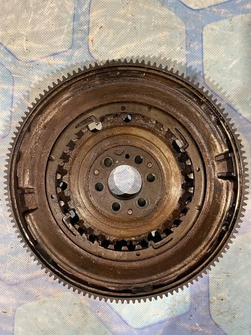 Маховик VW Golf 7 2014