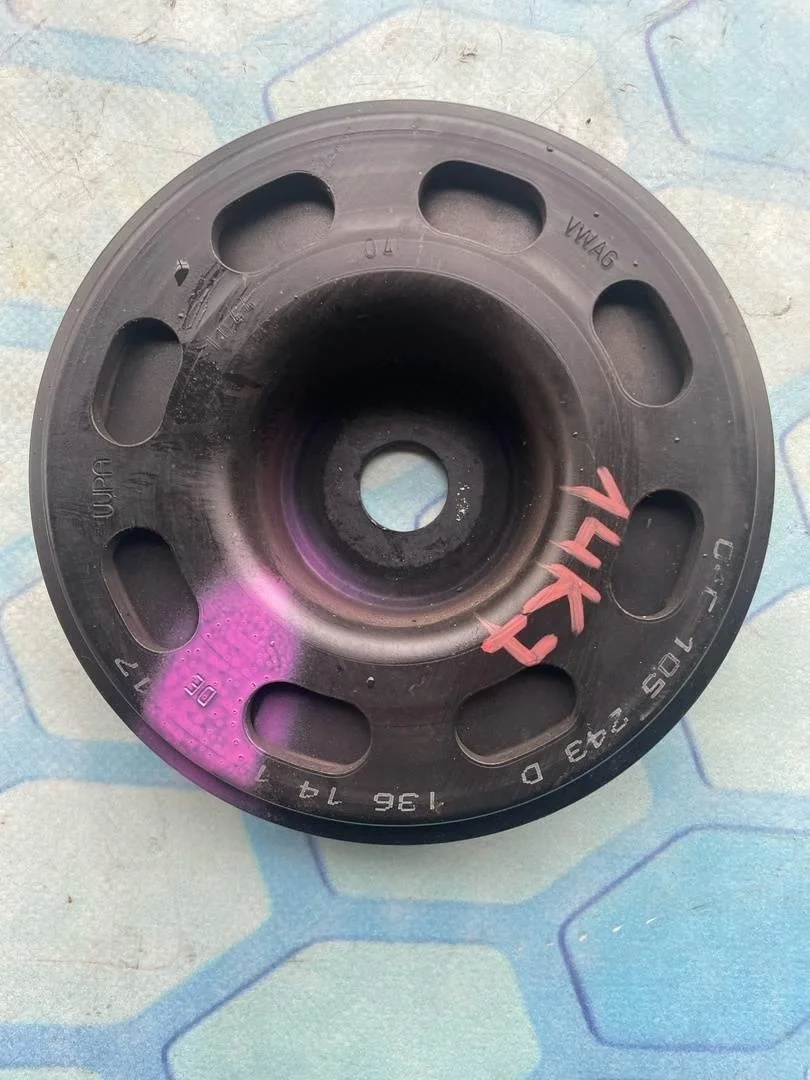 Шкив коленвала VW Golf 7 2014