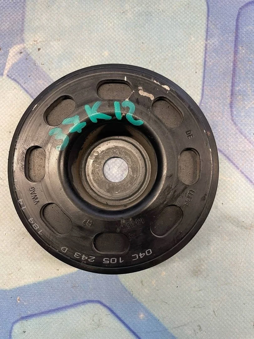 Шкив коленвала Audi A3 2015 8V