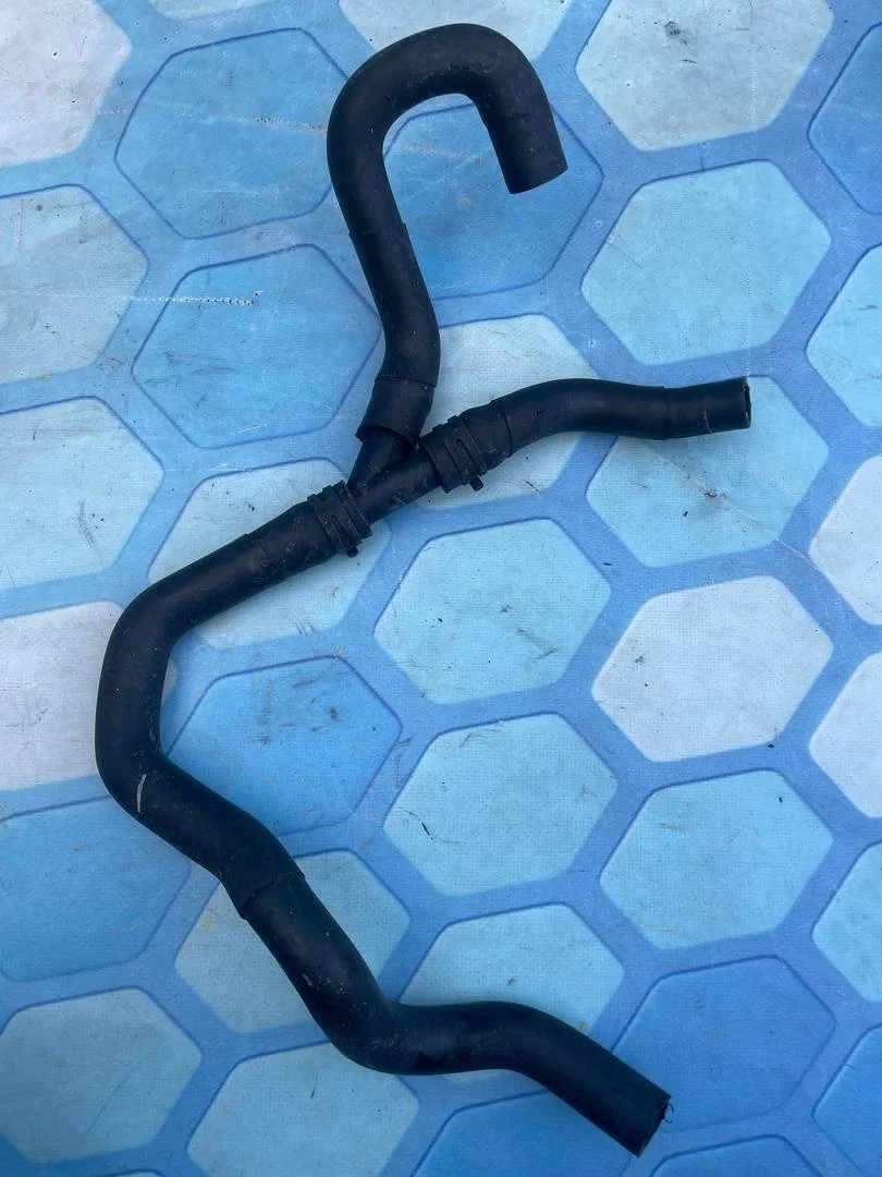 Шланг системы охлаждения Audi A3 2015 8V