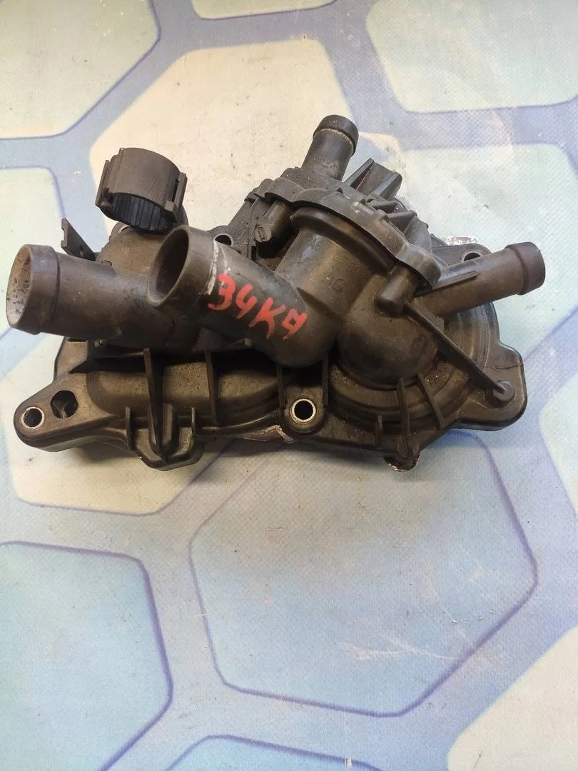 Помпа VW Golf 7 2016