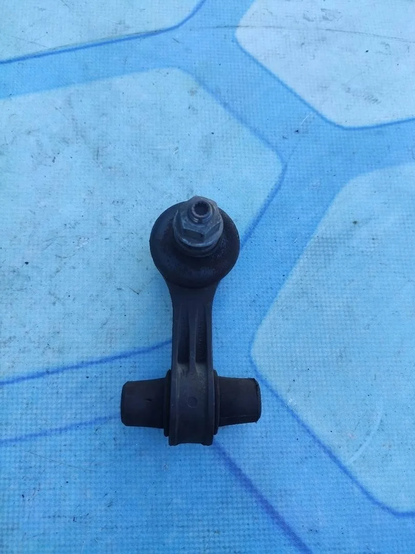 Стойка стабилизатора заднего VW Tiguan 2 2018