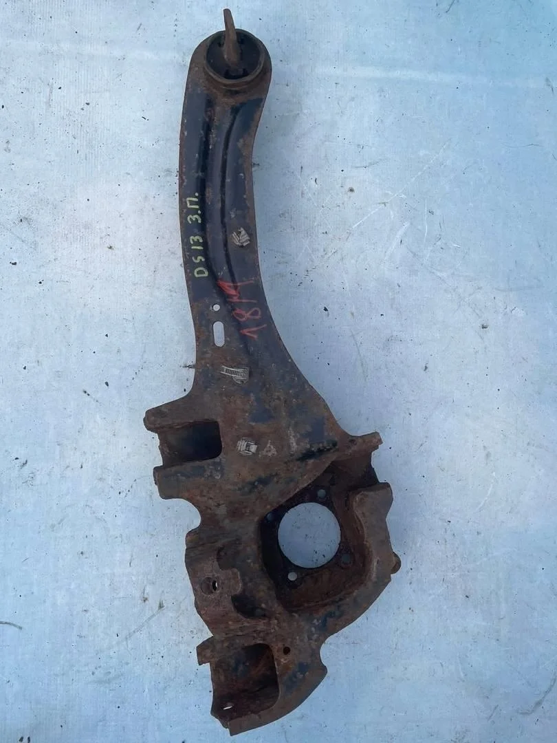 Рычаг задний правый продольный Mazda 3 2002-2009 BK