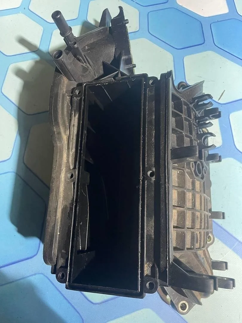 Коллектор впускной Audi A1 2010-..