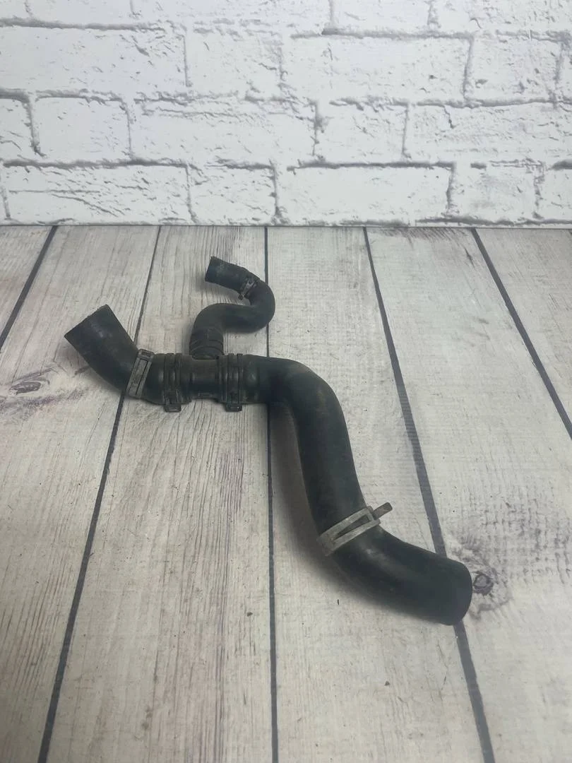 Шланг системы охлаждения Audi A1 2010-.в.