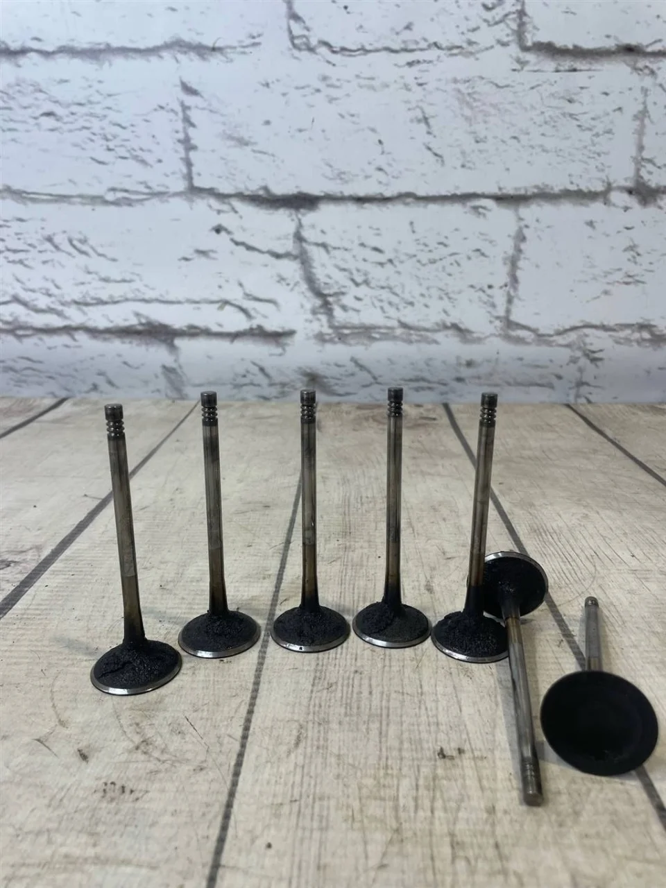 Клапан впускной Audi A1 2010-..