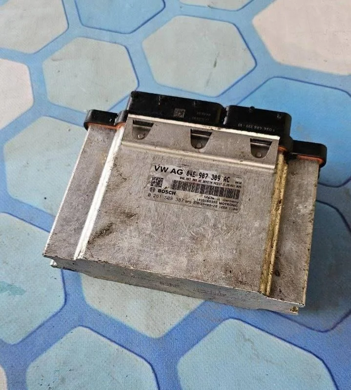 Блок управления двигателем Audi A3 2013-2016 8V