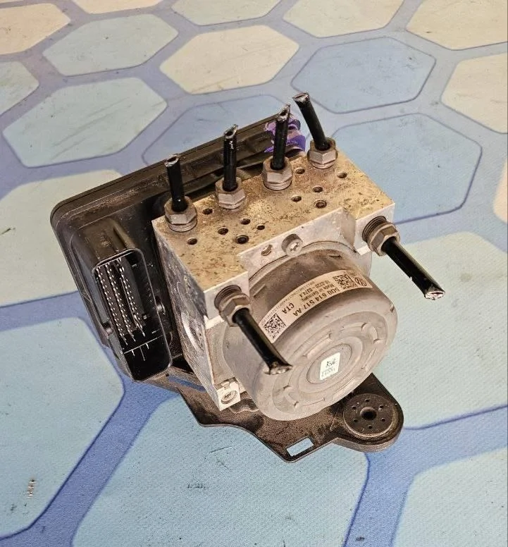 Блок abs Audi A3 2013-2016 8V