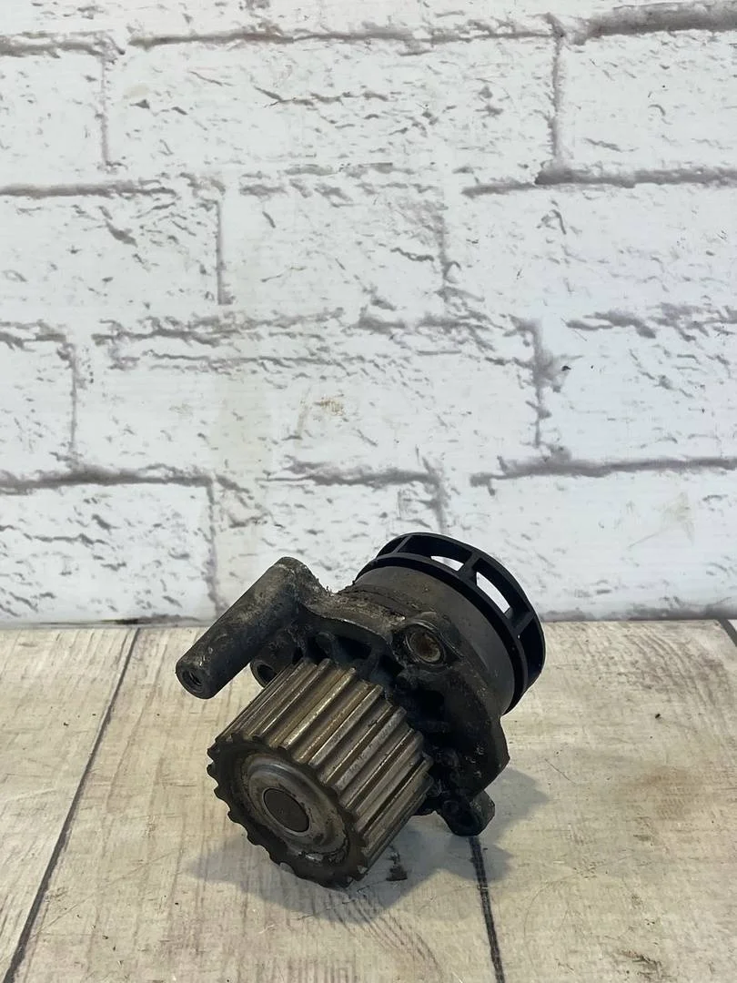 Помпа Audi A3 2003-2013 8P1