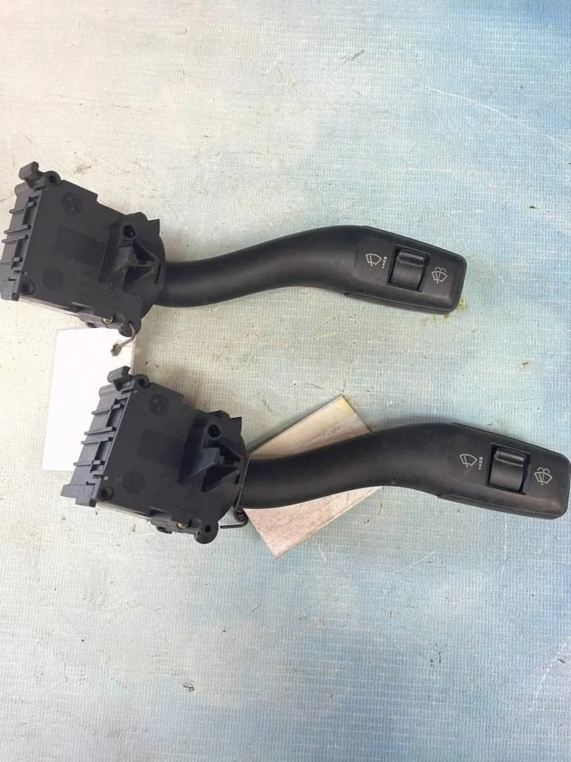 Подрулевой переключатель правый Audi A4 2000-2004 B6