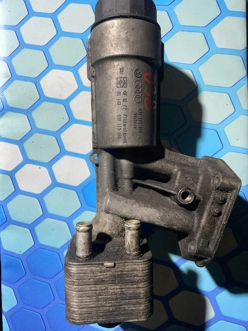 Корпус масляного фильтра Audi A4 2000-2004 B6