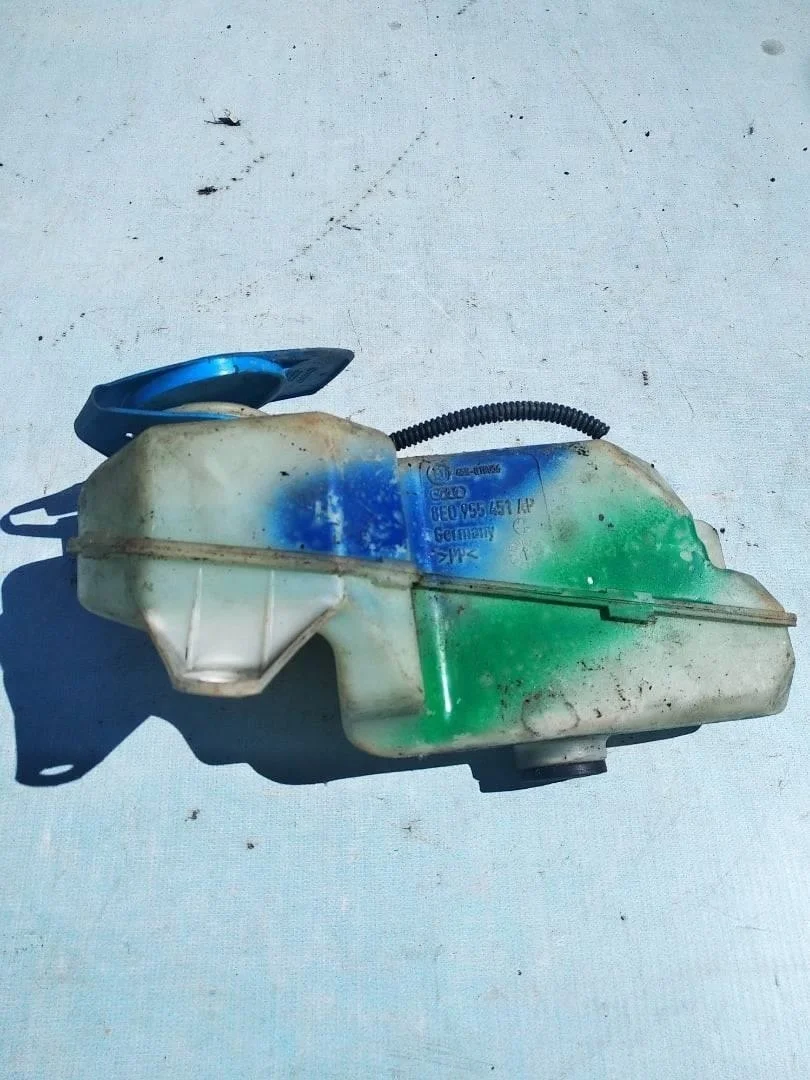 Бачок омывателя Audi A4 2005-2007 B7