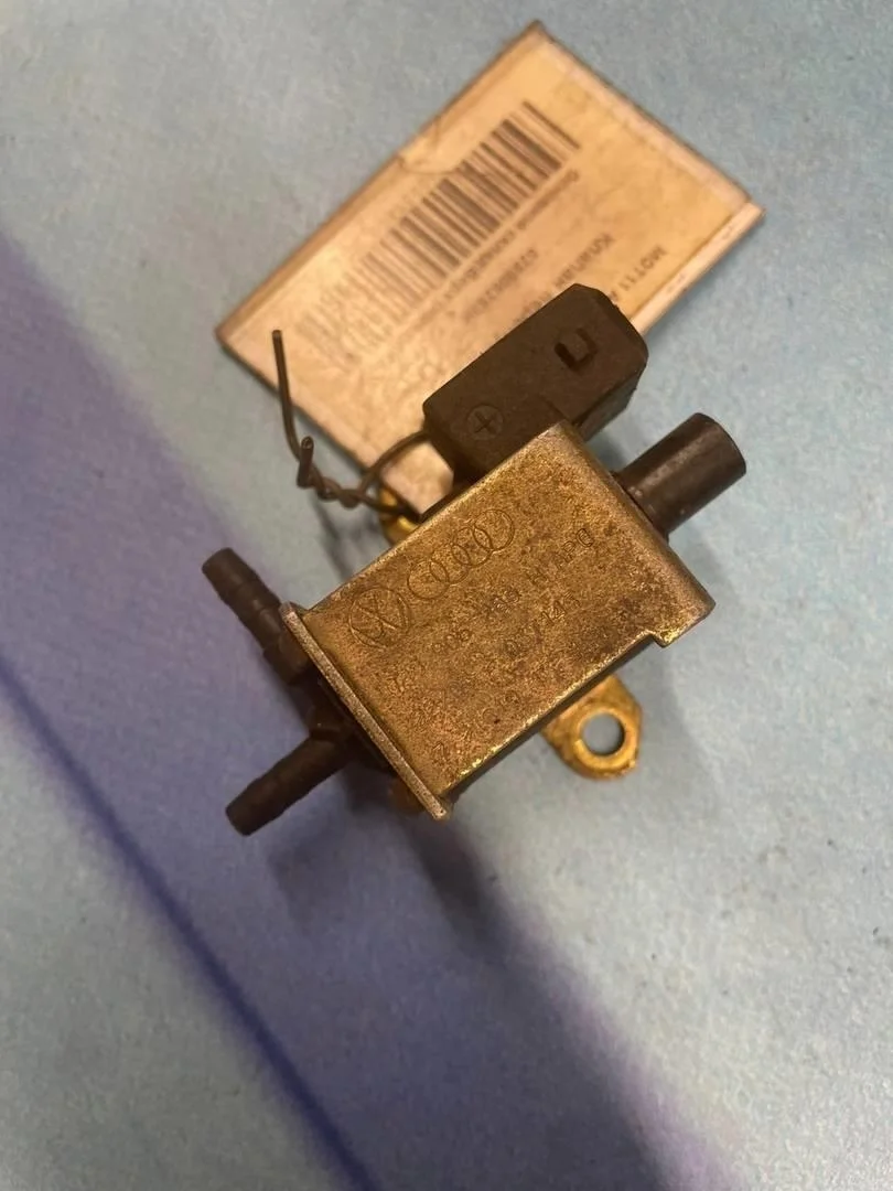 Клапан перепускной Audi A4 2005-2007 B7