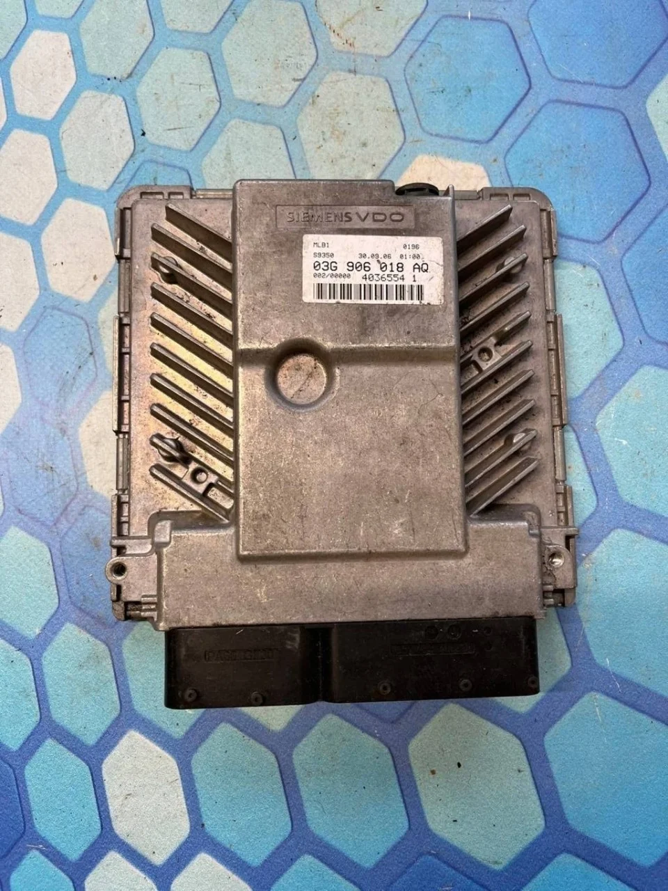 Блок управления двигателем Audi A4 2005-2007 B7