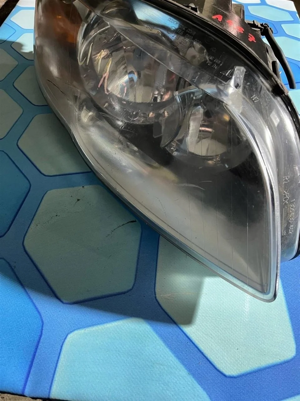 Фара правая галоген Audi A4 2005-2007 B7