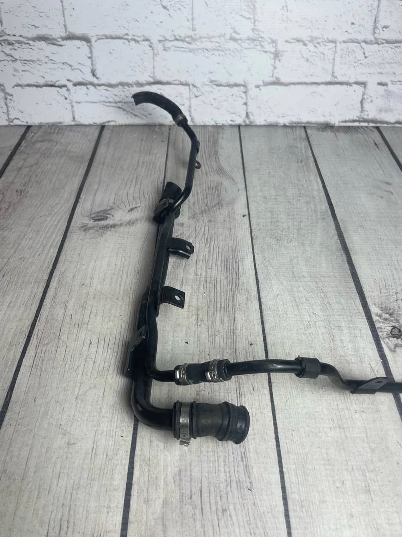 Трубка системы охлаждения двс металл Audi A4 2005-2007 B7