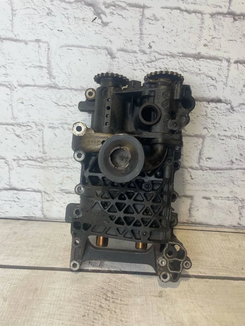 Масляный насос Audi A4 2005-2007 B7