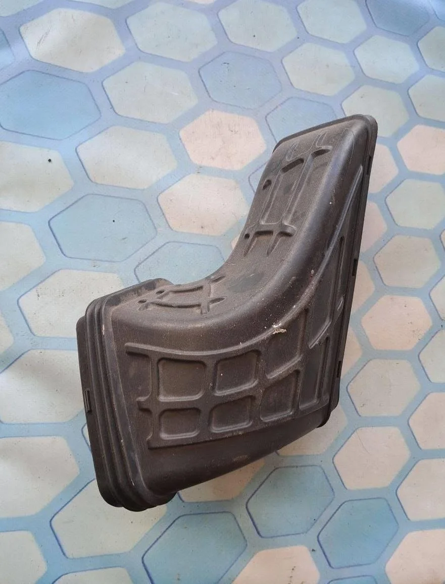 Воздуховод Audi A4 2007-2015 B8