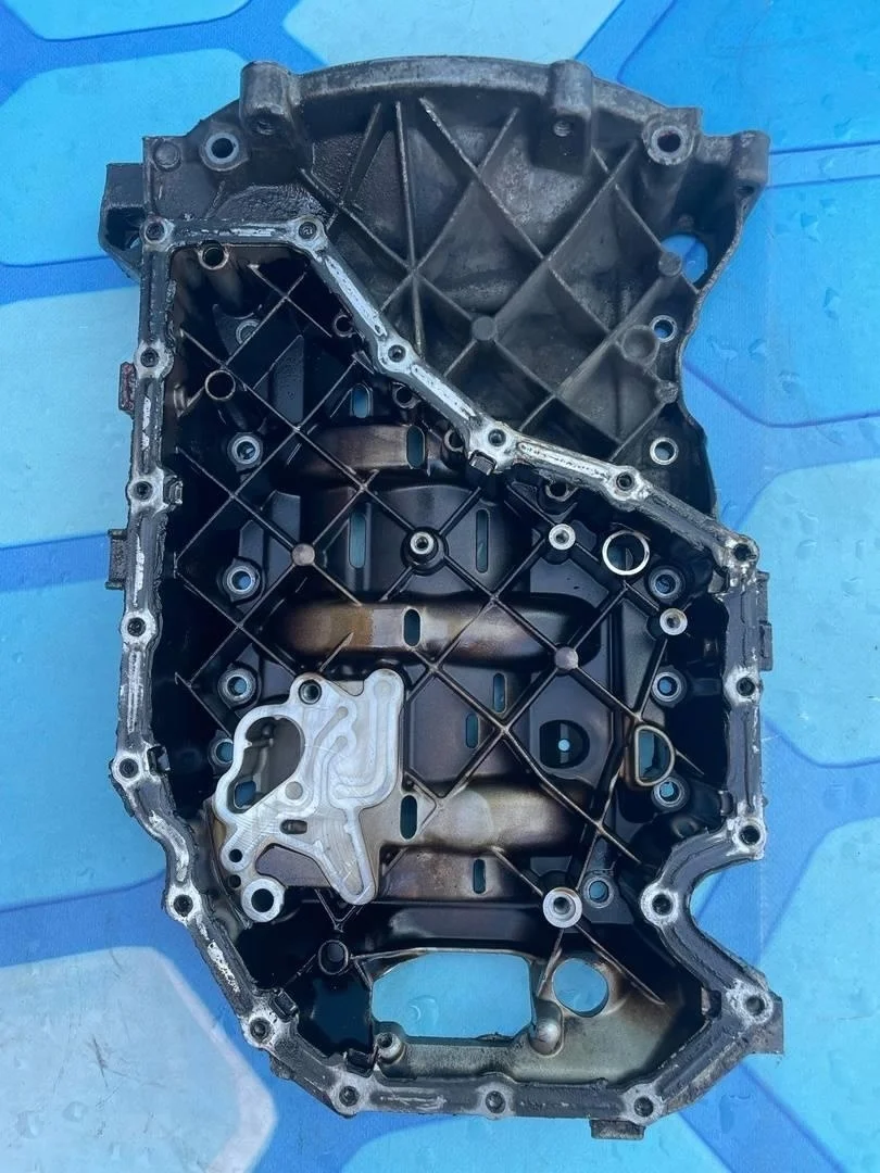 Поддон масляный двигателя Audi A4 2007-2015 B8