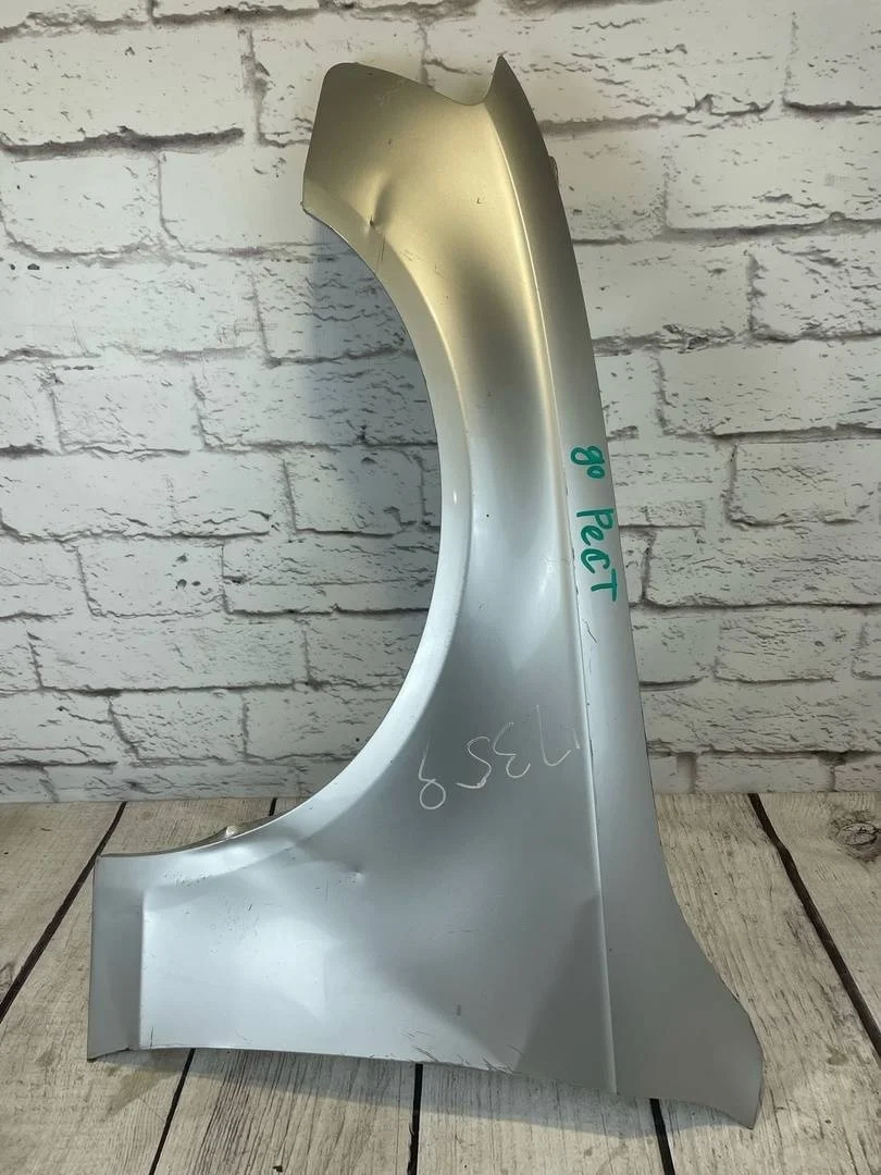 Крыло переднее левое Audi A4 2007-2015 B8