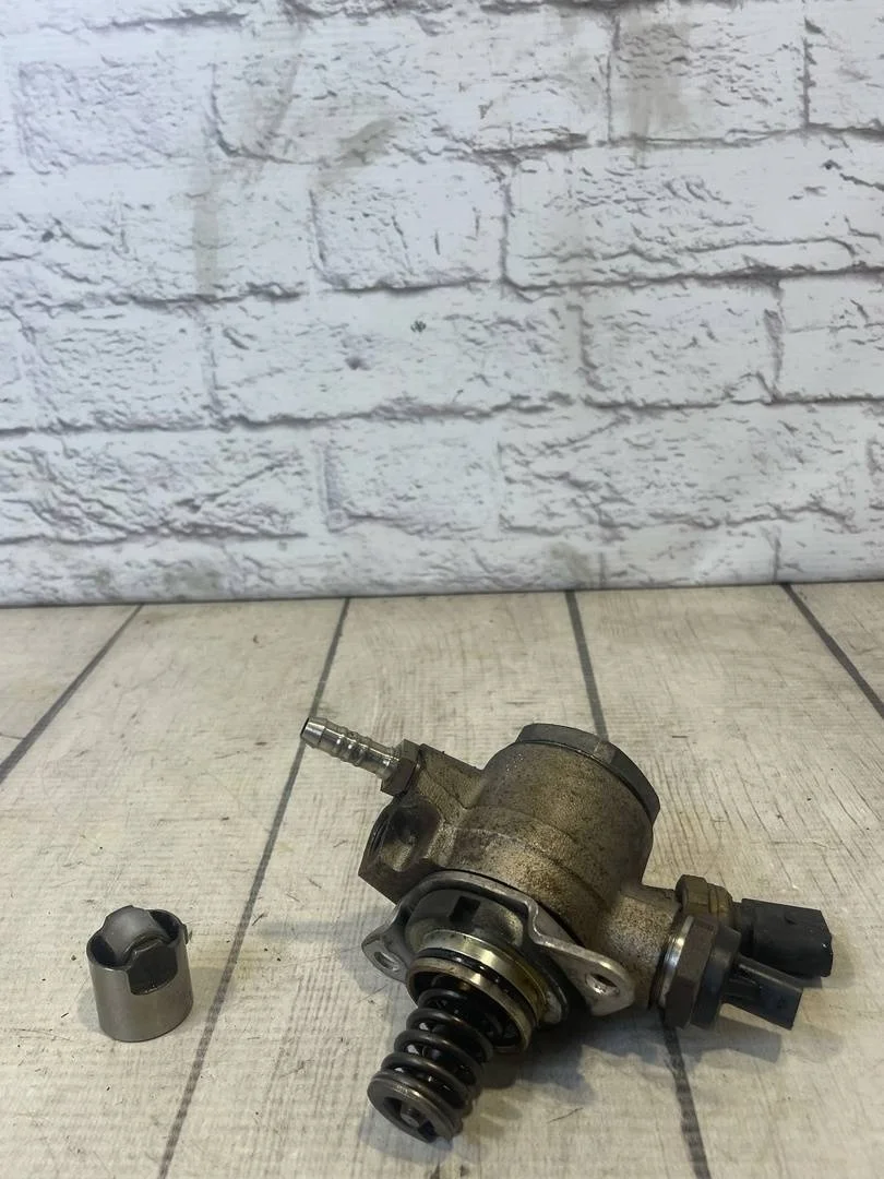 Насос топливный высокого давления тнвд Audi A4 2007-2015 B8