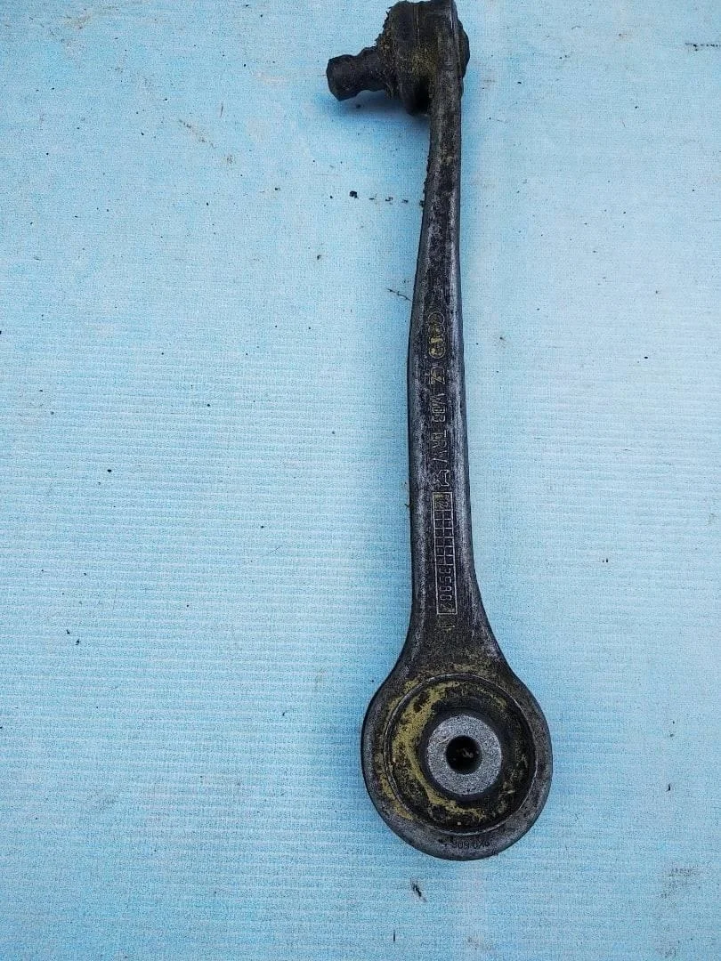 Рычаг передний правый Audi A4 2010-2015 B8 Allroad