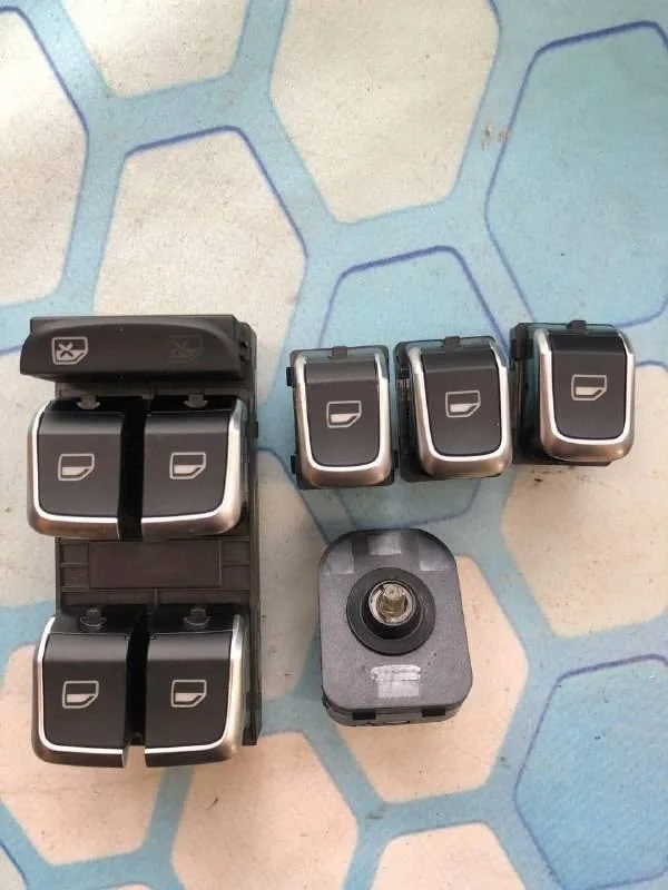 Кнопки стеклоподъемников блок управления Audi A5 2008-2016 S5