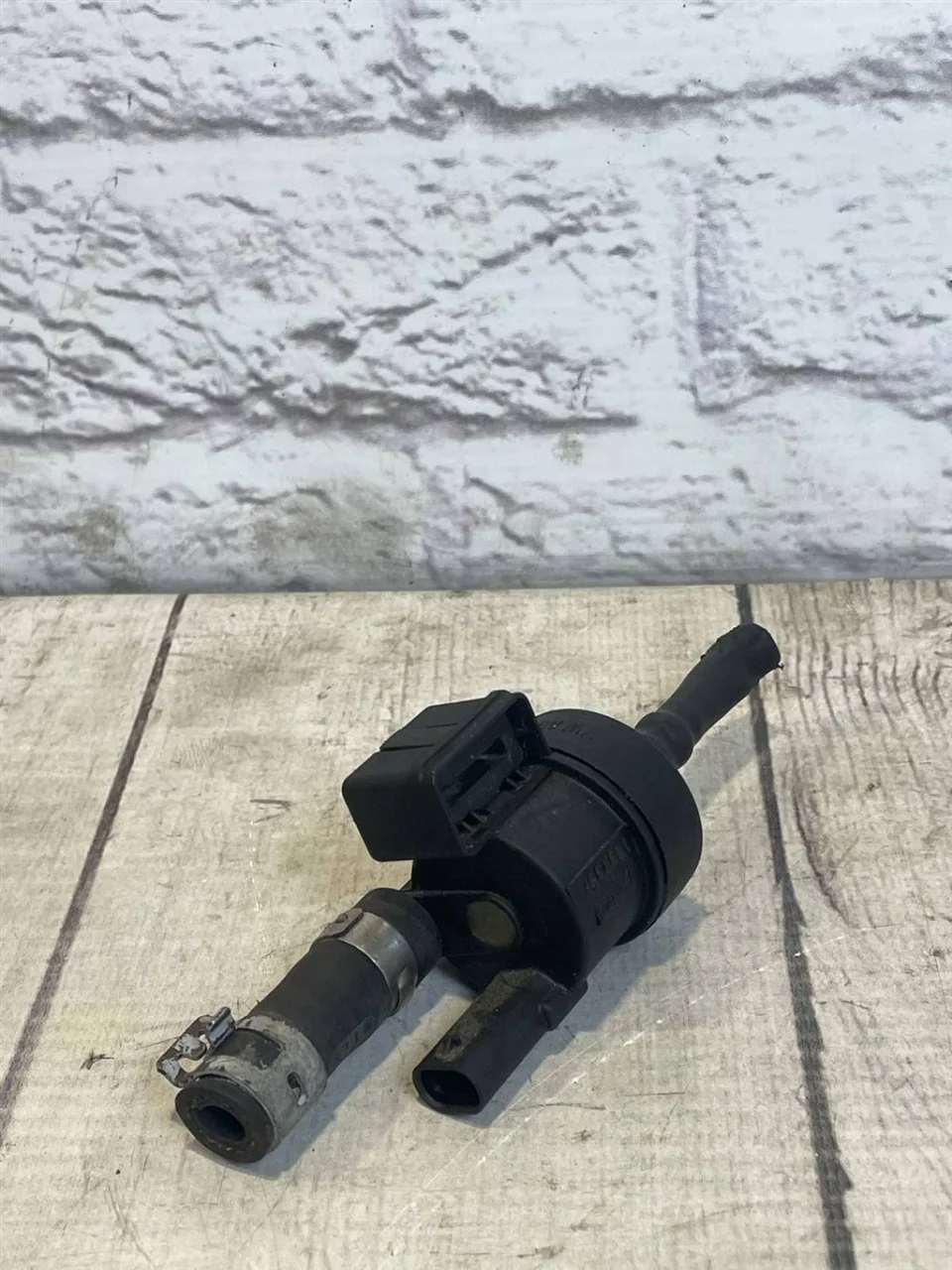 Клапан вентиляции топливного бака Audi A5 2008-2016 S5