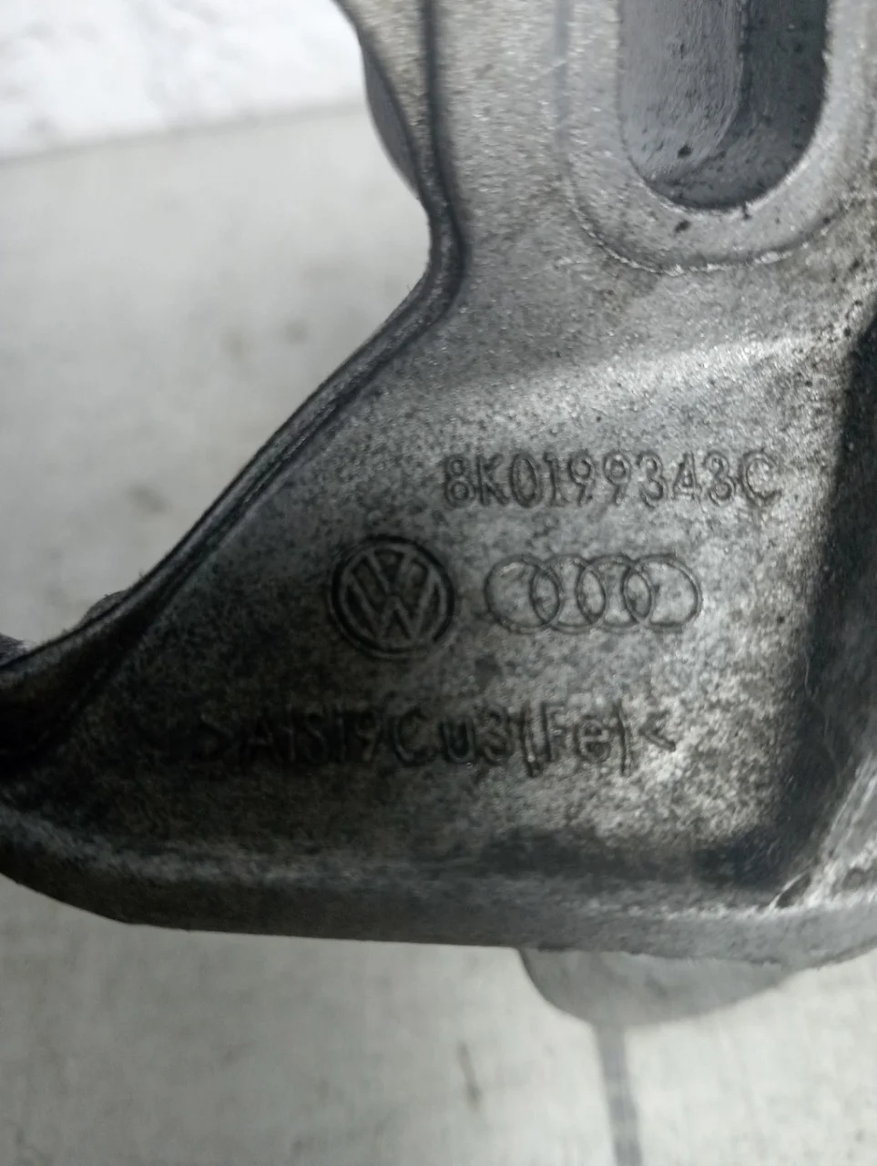 Опора двигателя Audi A5 2008-2016 S5