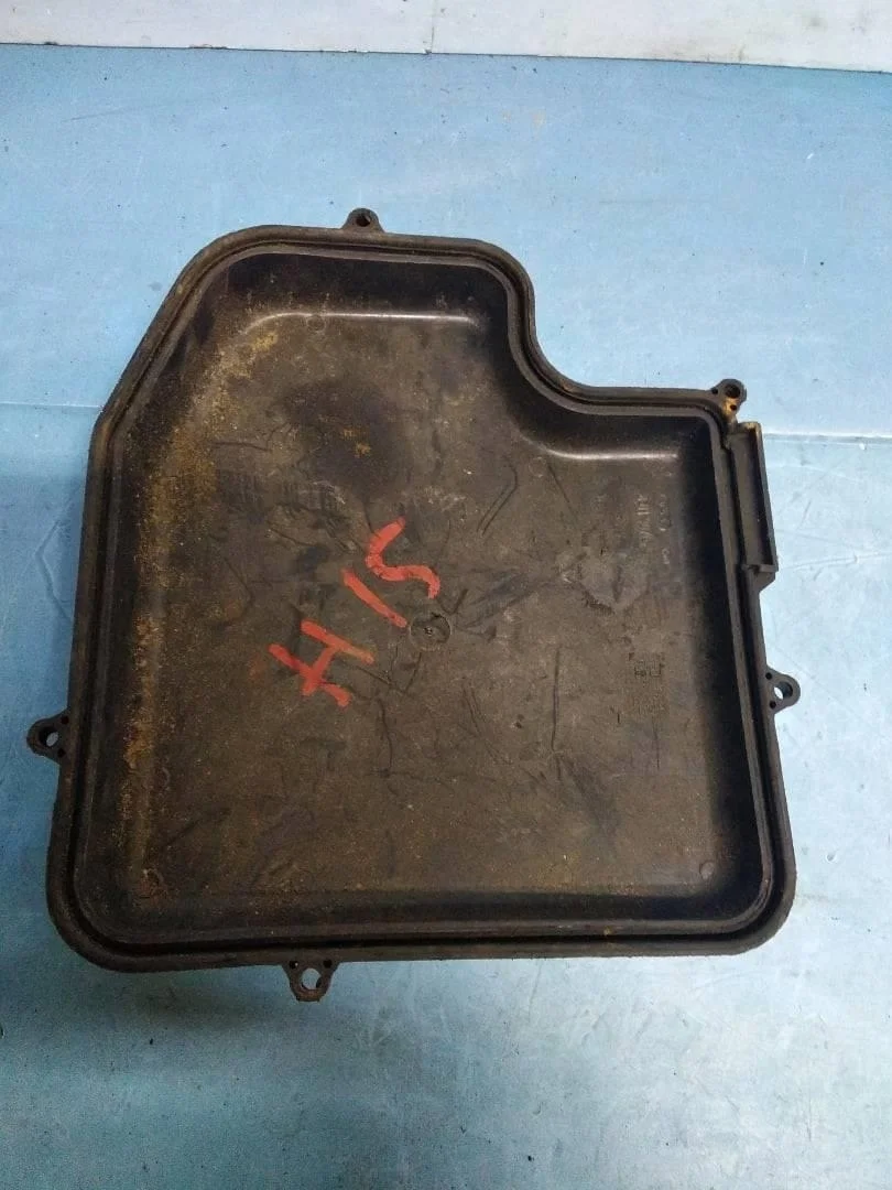 Крышка блока предохранителей Audi A6 1997-2004 C5