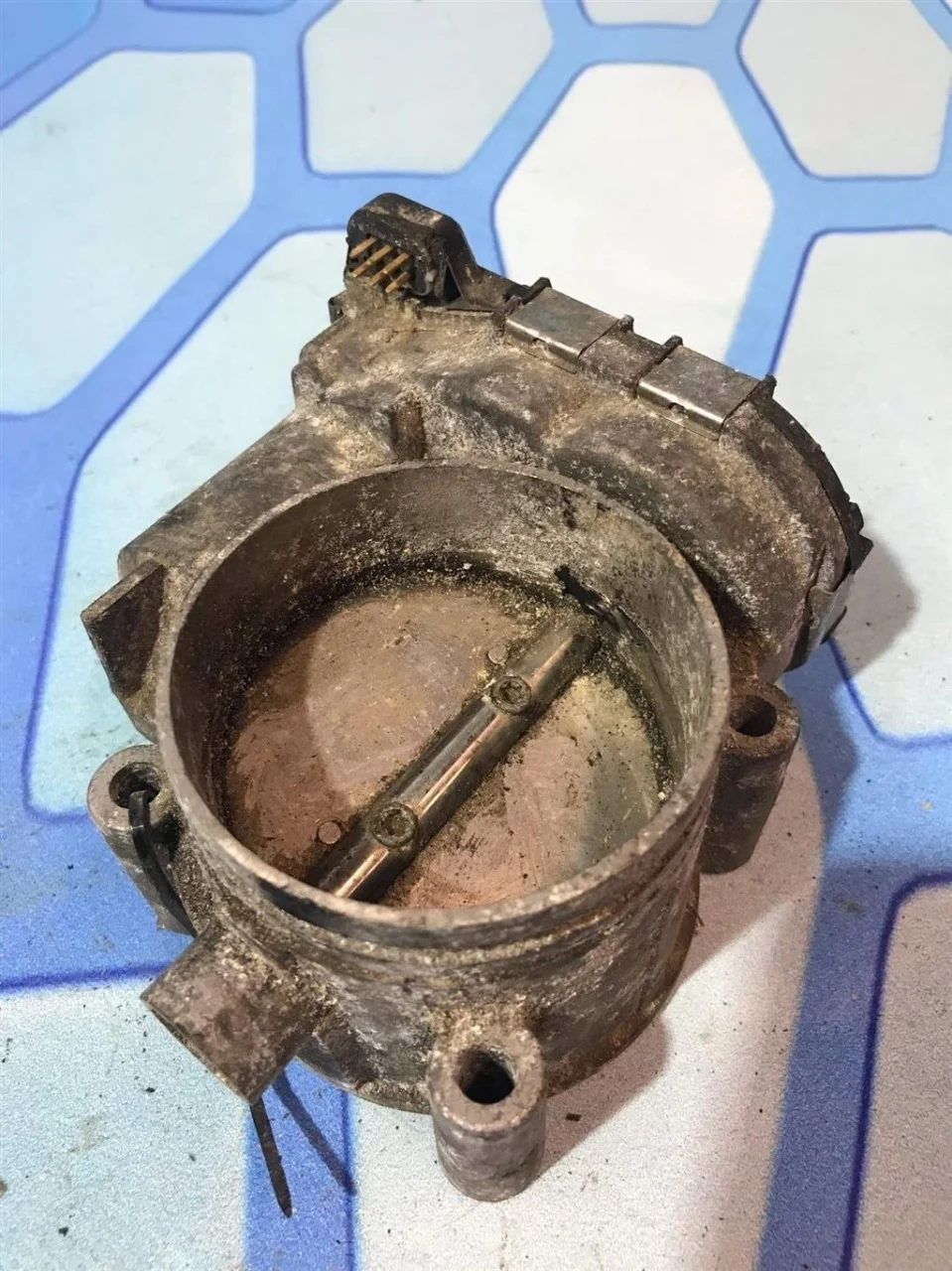 Дроссельная заслонка Audi A6 1997-2004 C5