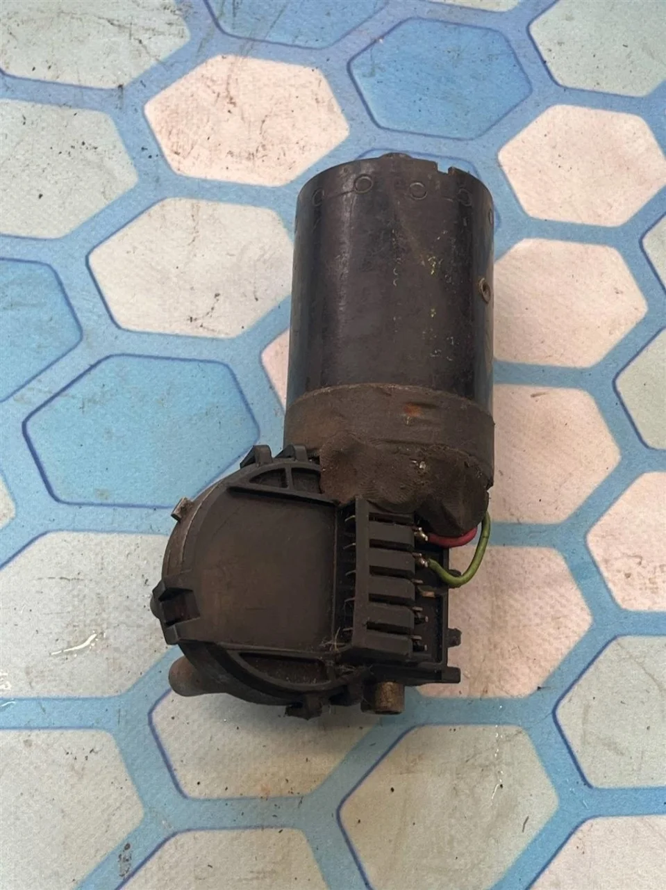 Моторчик стеклоочистителя передний Audi A6 1997-2004 C5