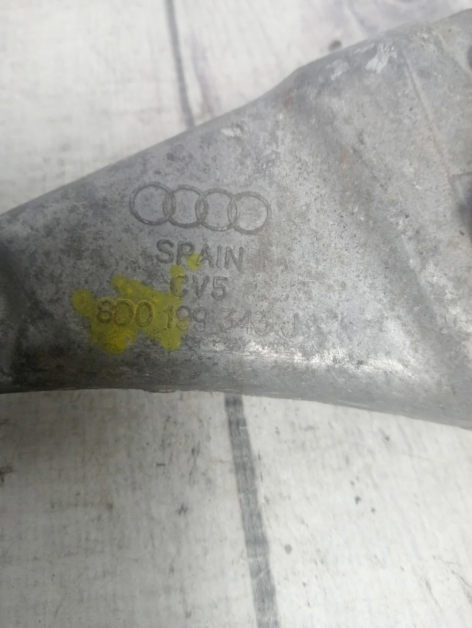 Кронштейн двигателя Audi A6 1997-2004 C5