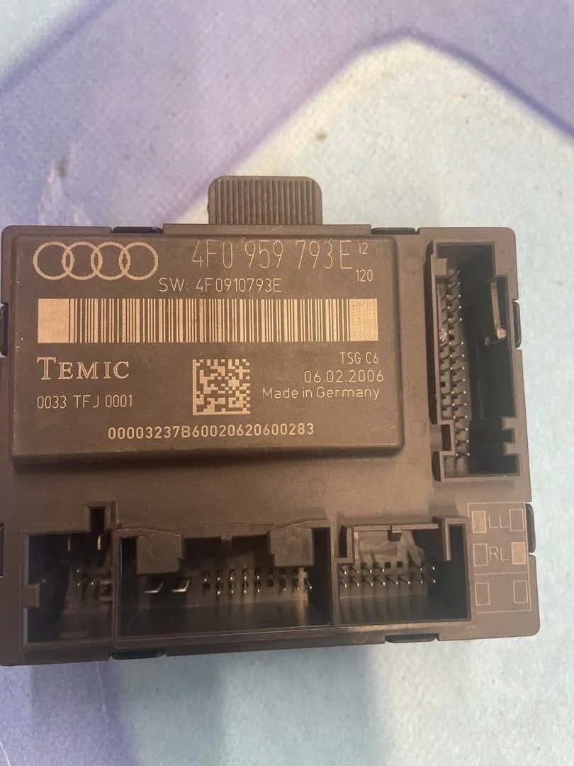 Блок комфорта Audi A6 2004-2011 C6