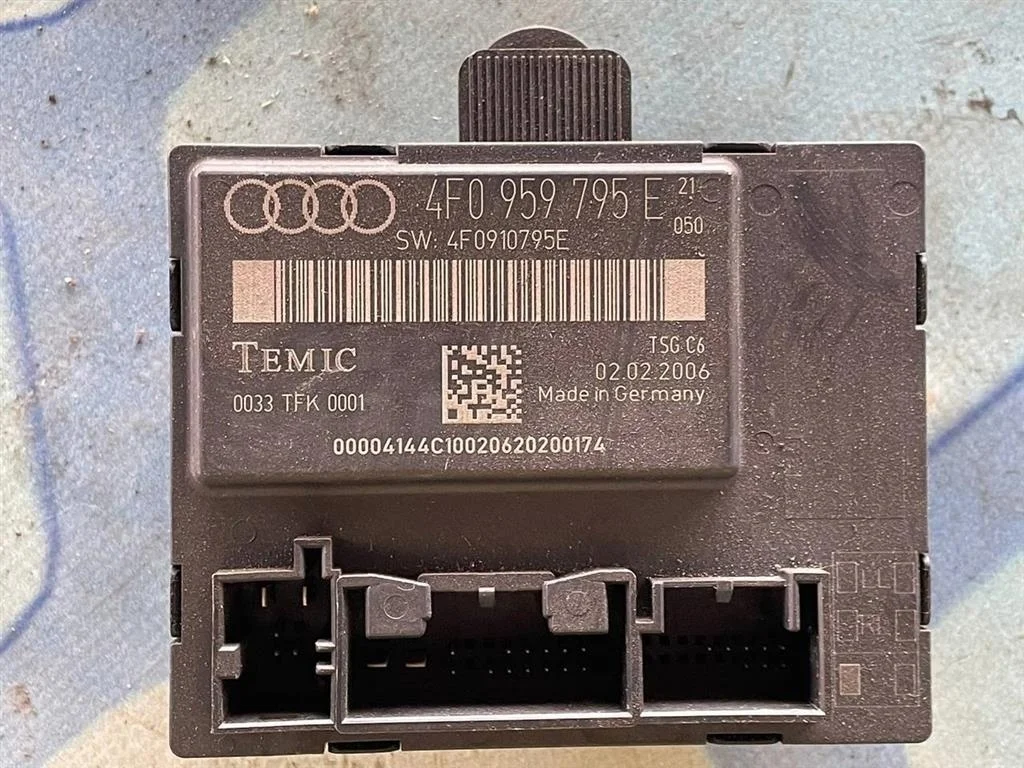 Блок комфорта Audi A6 2004-2011 C6