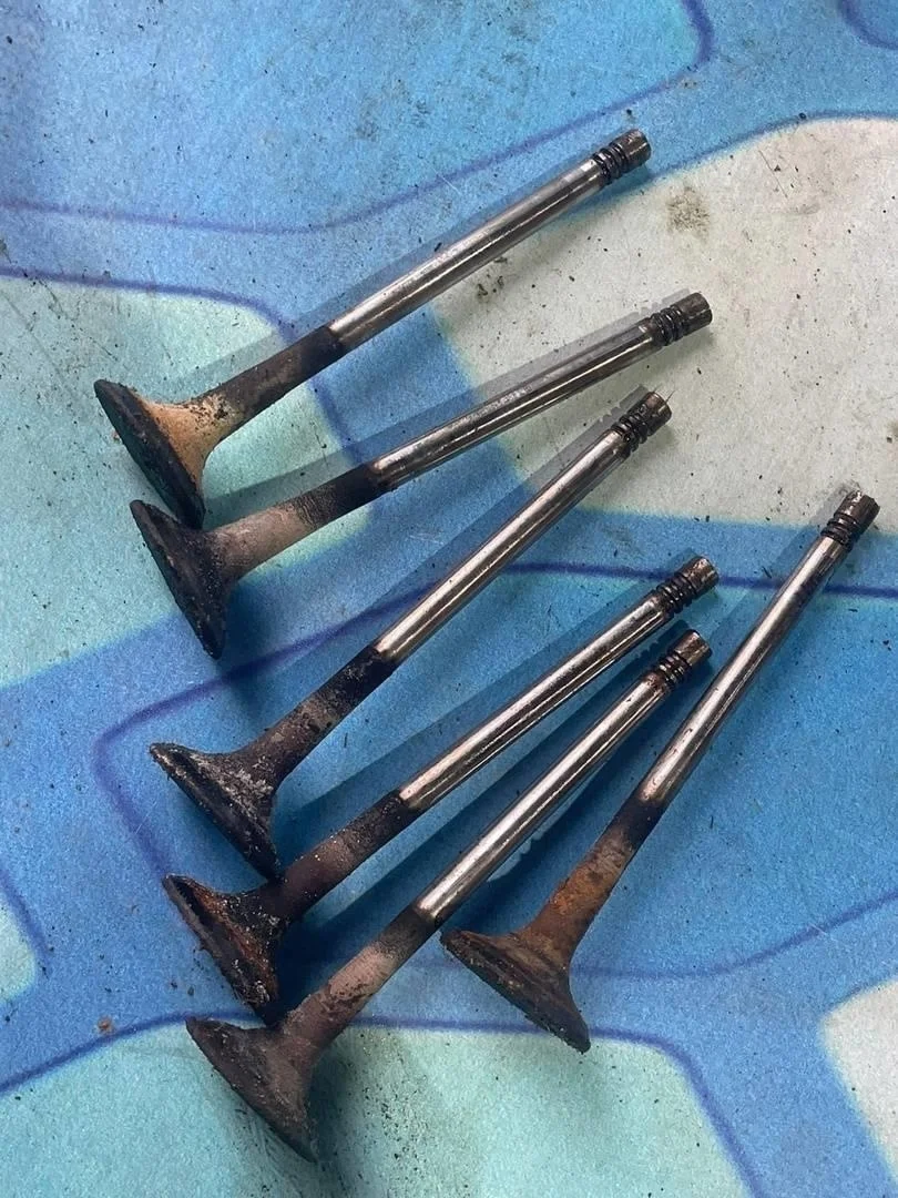 Клапан выпускной Audi A6 2004-2011 C6