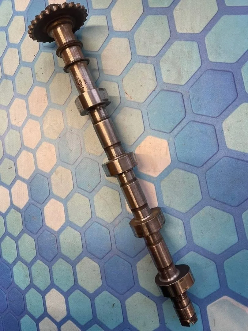 Распредвал выпускной Audi A6 2004-2011 C6