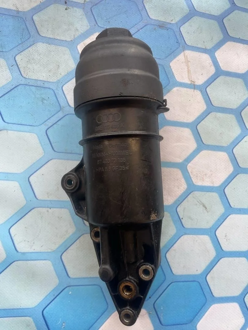 Корпус масляного фильтра Audi A6 2004-2011 C6
