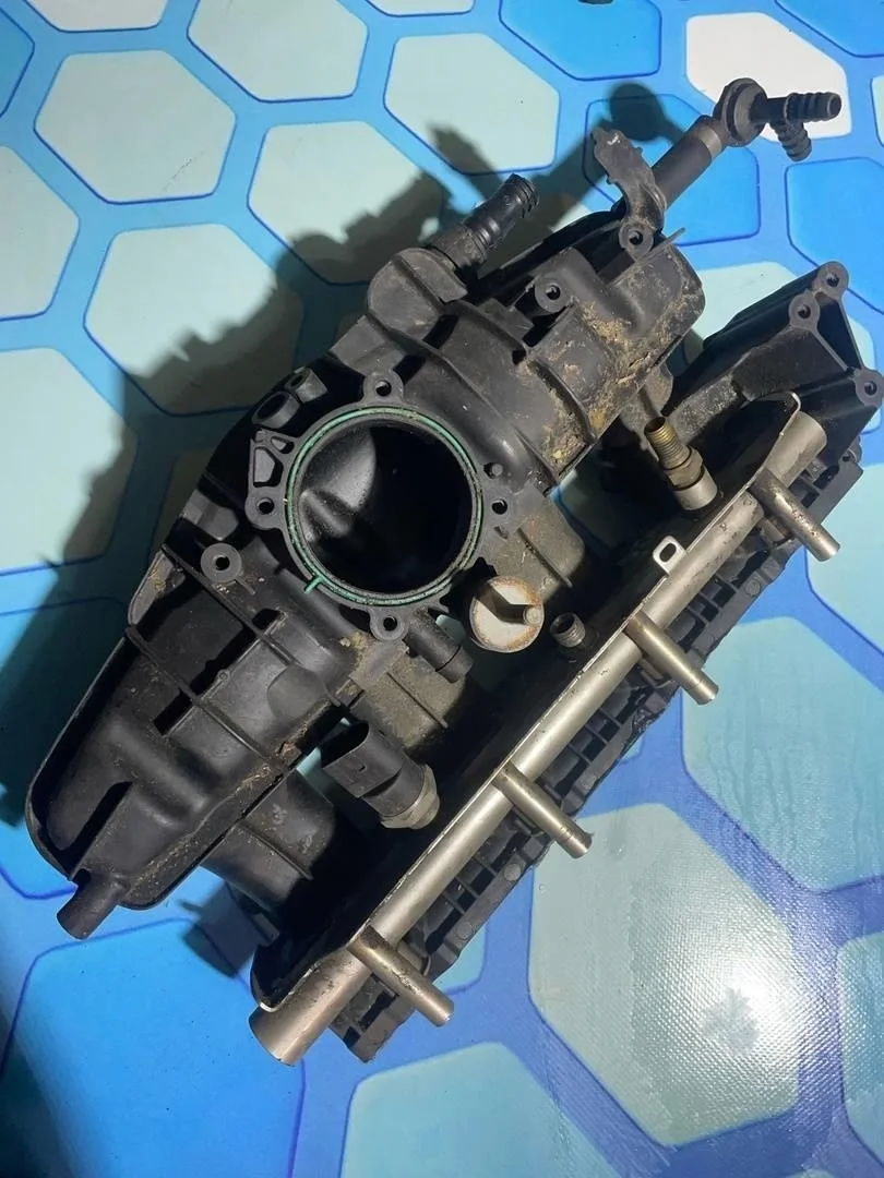 Коллектор впускной Audi A6 2004-2011 C6