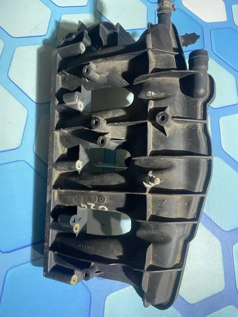 Коллектор впускной Audi A6 2004-2011 C6