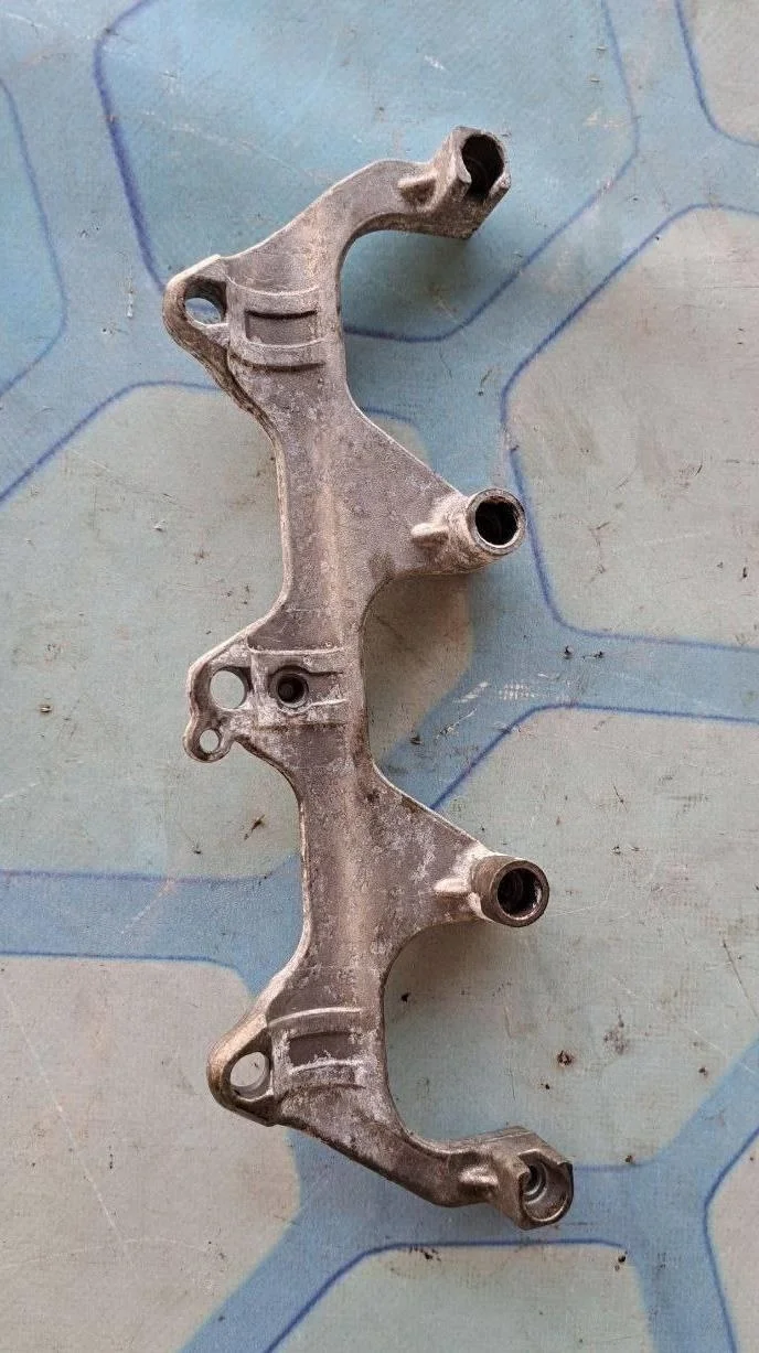 Кронштейн Audi A6 2004-2011 C6