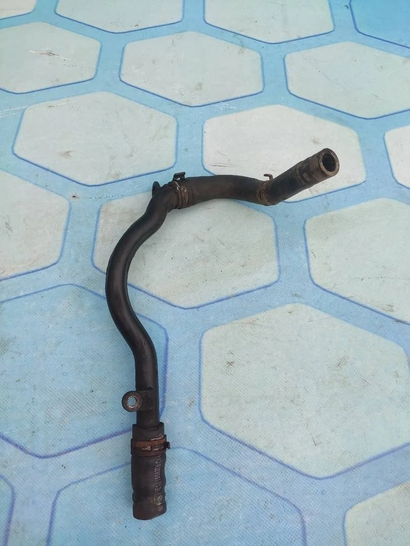 Патрубок охлаждения Audi A6 2004-2011 C6