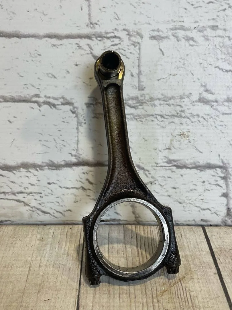 Шатун Audi A6 2004-2011 C6