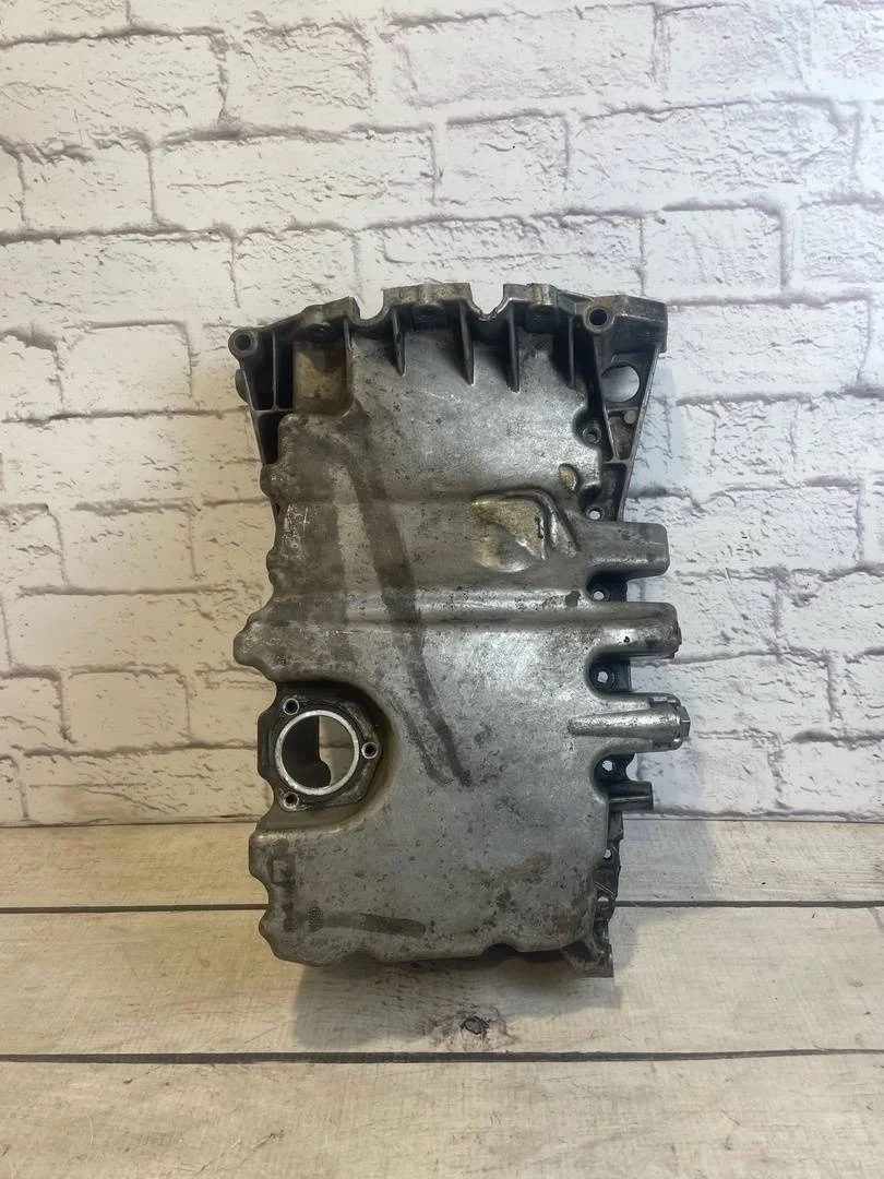 Поддон масляный двигателя Audi A6 2004-2011 C6