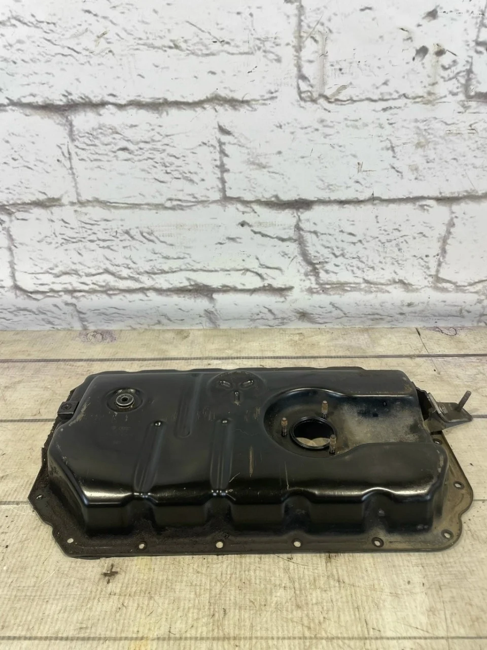 Масляный поддон двигателя Audi A6 2004-2011 C6