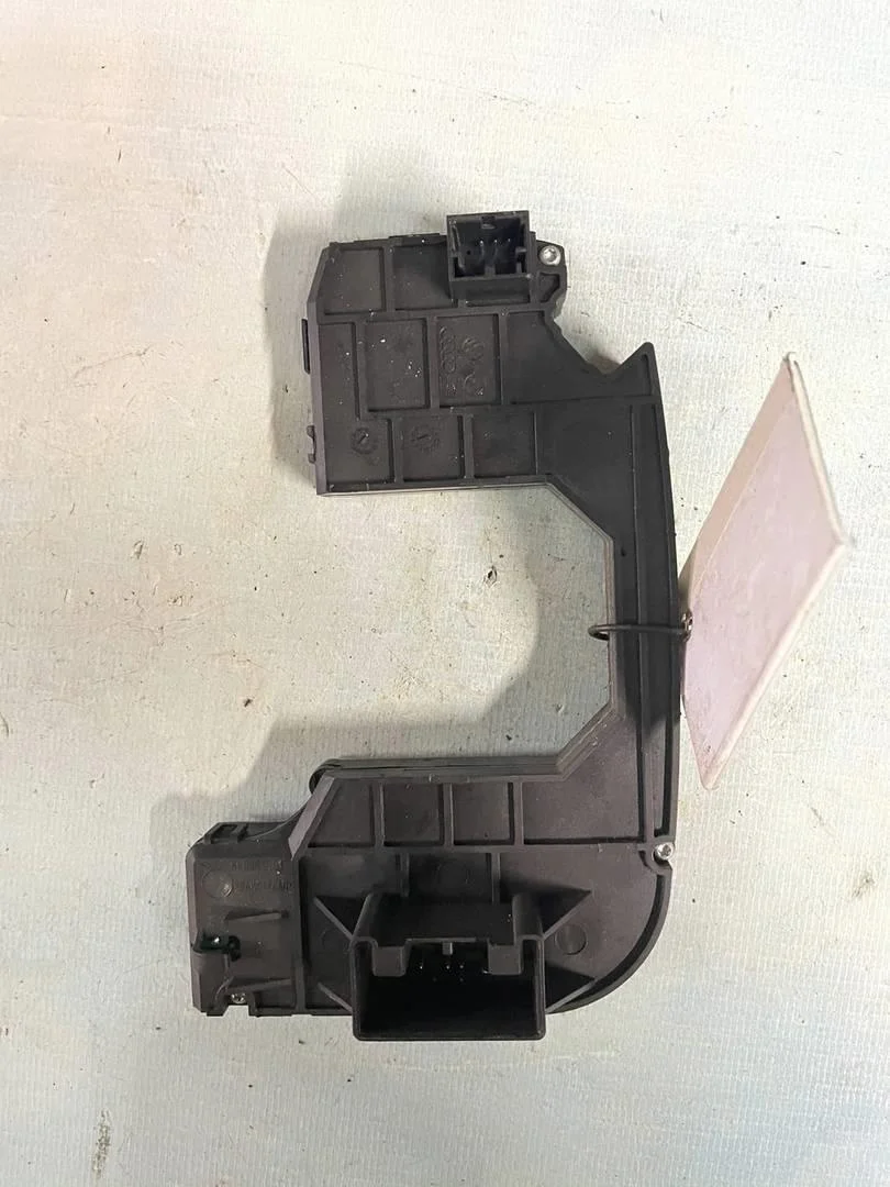 Модуль подрулевых переключателей Audi A6 2006-2012 C6