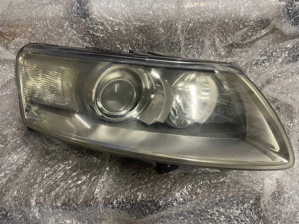 Фара правая ксенон Audi A6 2006-2012 C6