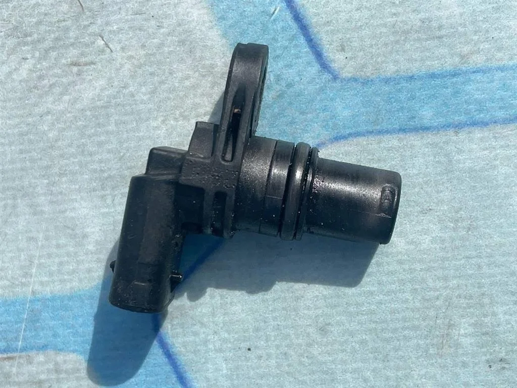 Датчик положения распредвала Audi A8 2003-2010 D4